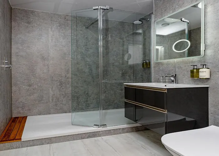 The Melbreak Great Clifton